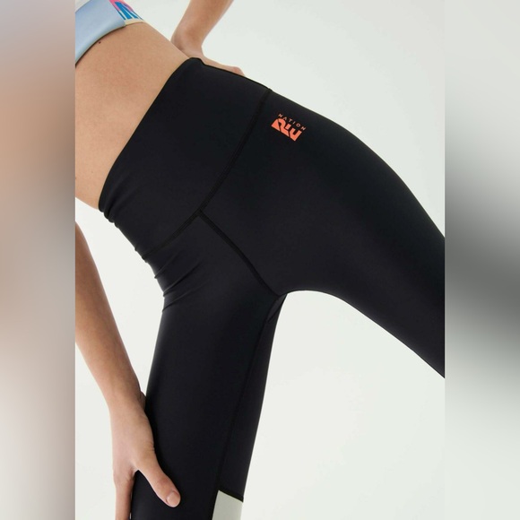 P.E. Nation Wondergoal Leggings glossy high rise power compression band Large - Picture 9 of 16